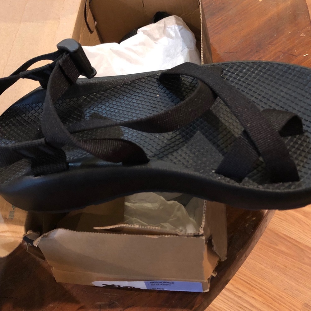 Chaco z2 men’s sandle NWT
